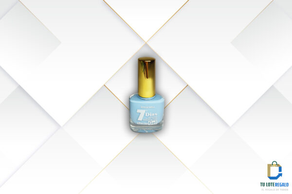 ESMALTE-PARA-UNAS-COLOR-AZUL-CIELO-LETICIA-WELL